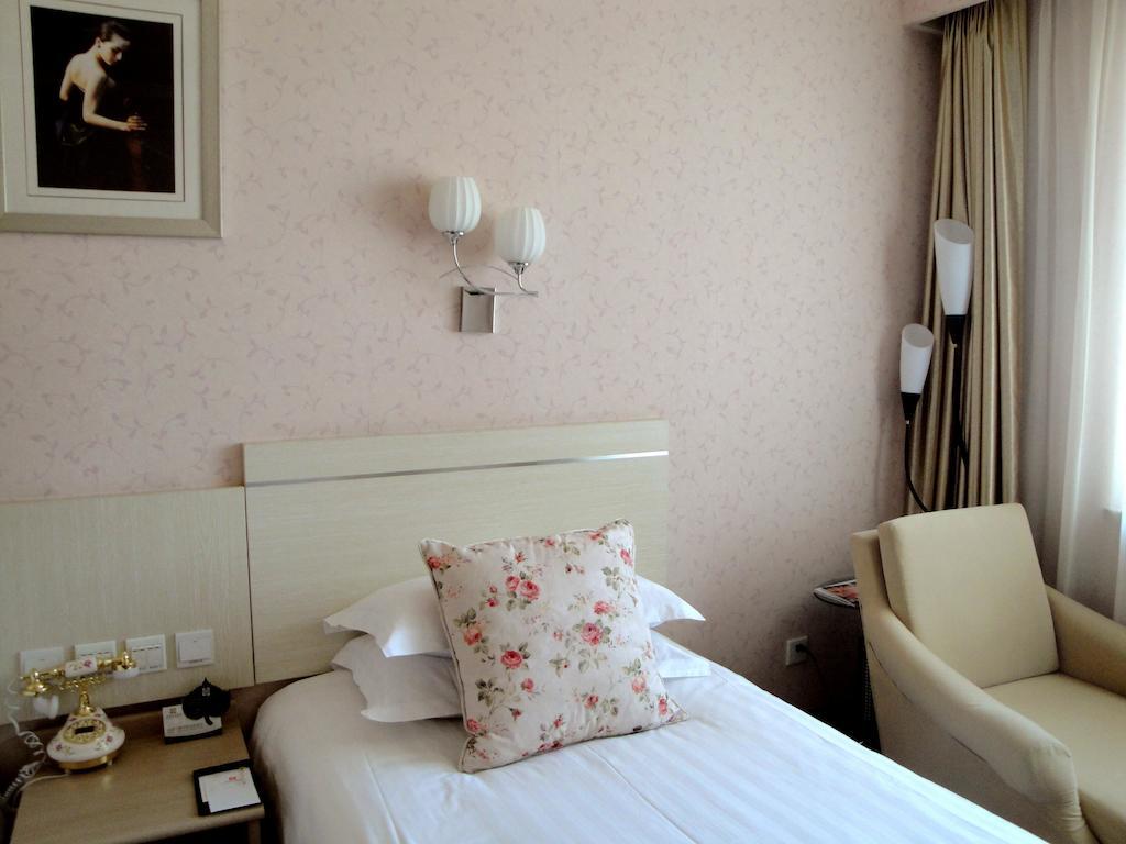 Overseas Chinese International Hotel Qingdao Eksteriør bilde