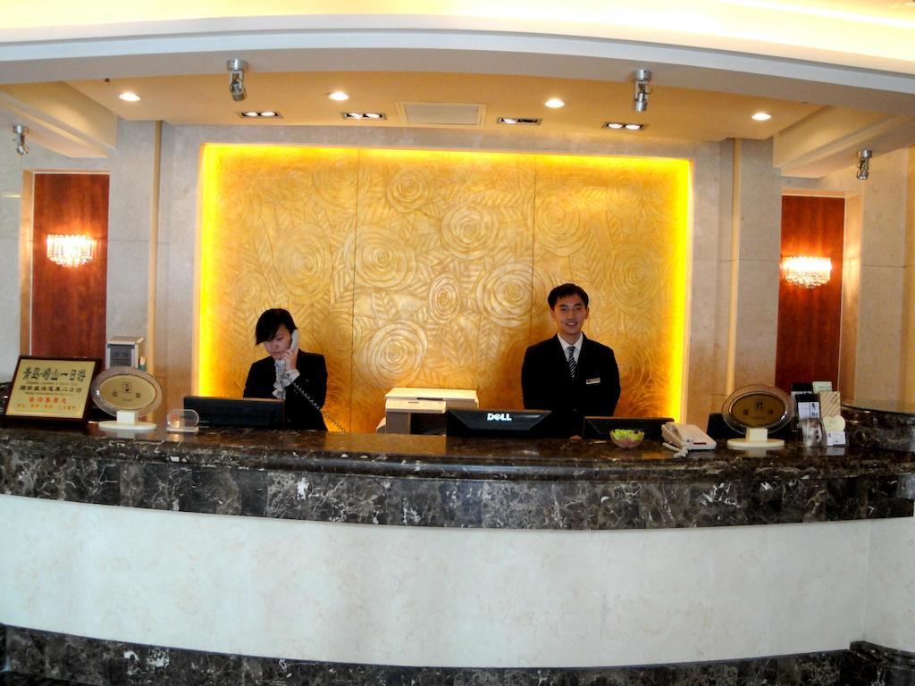 Overseas Chinese International Hotel Qingdao Eksteriør bilde