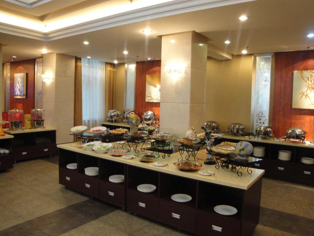 Overseas Chinese International Hotel Qingdao Eksteriør bilde