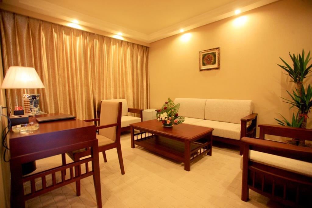 Overseas Chinese International Hotel Qingdao Eksteriør bilde
