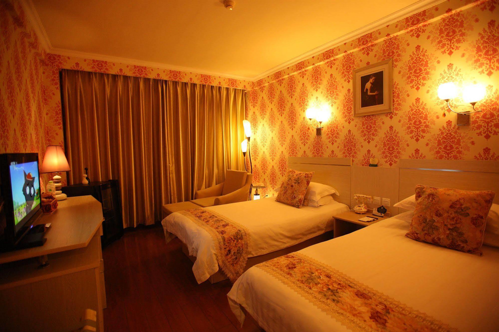 Overseas Chinese International Hotel Qingdao Eksteriør bilde