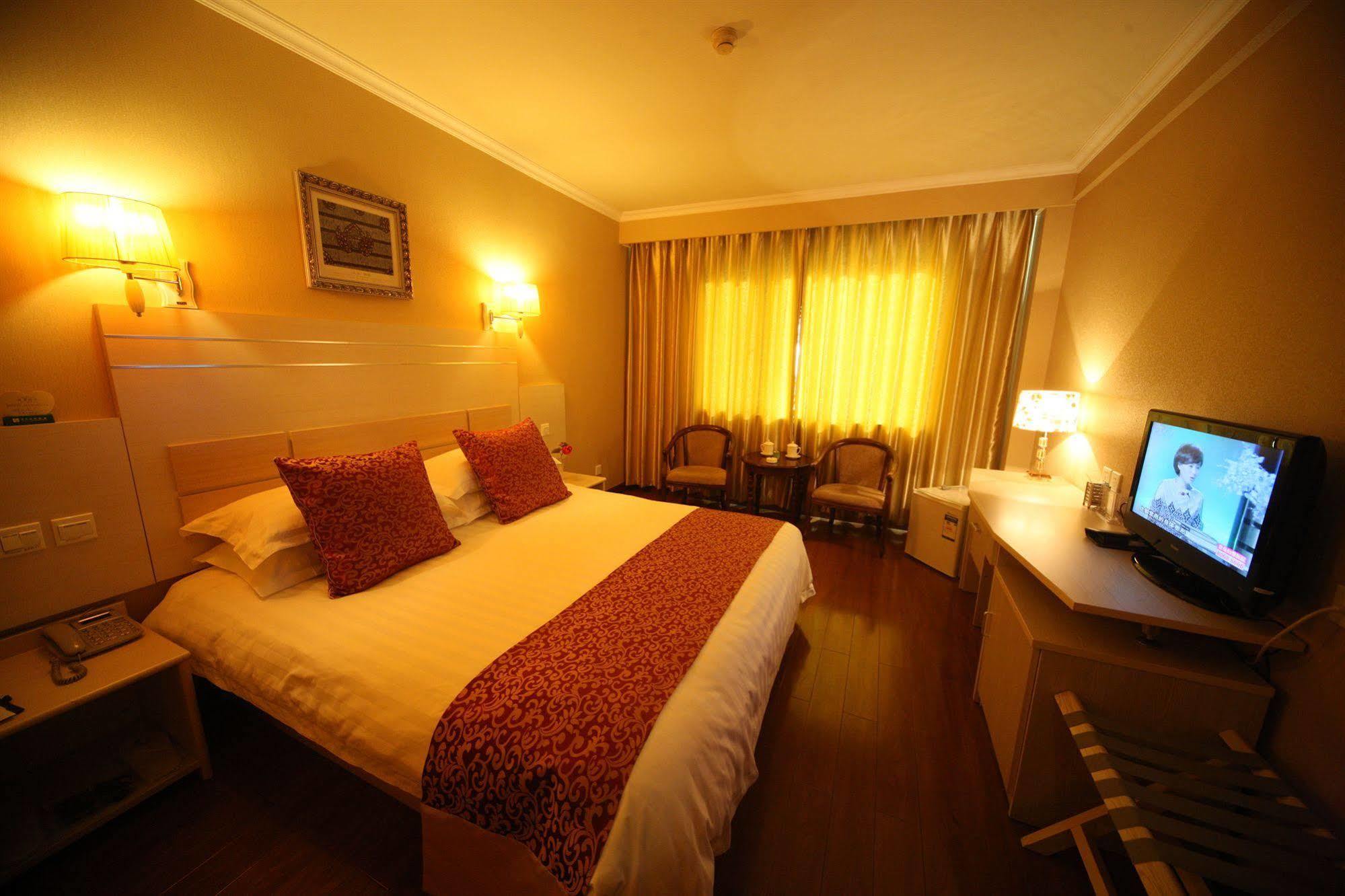 Overseas Chinese International Hotel Qingdao Eksteriør bilde