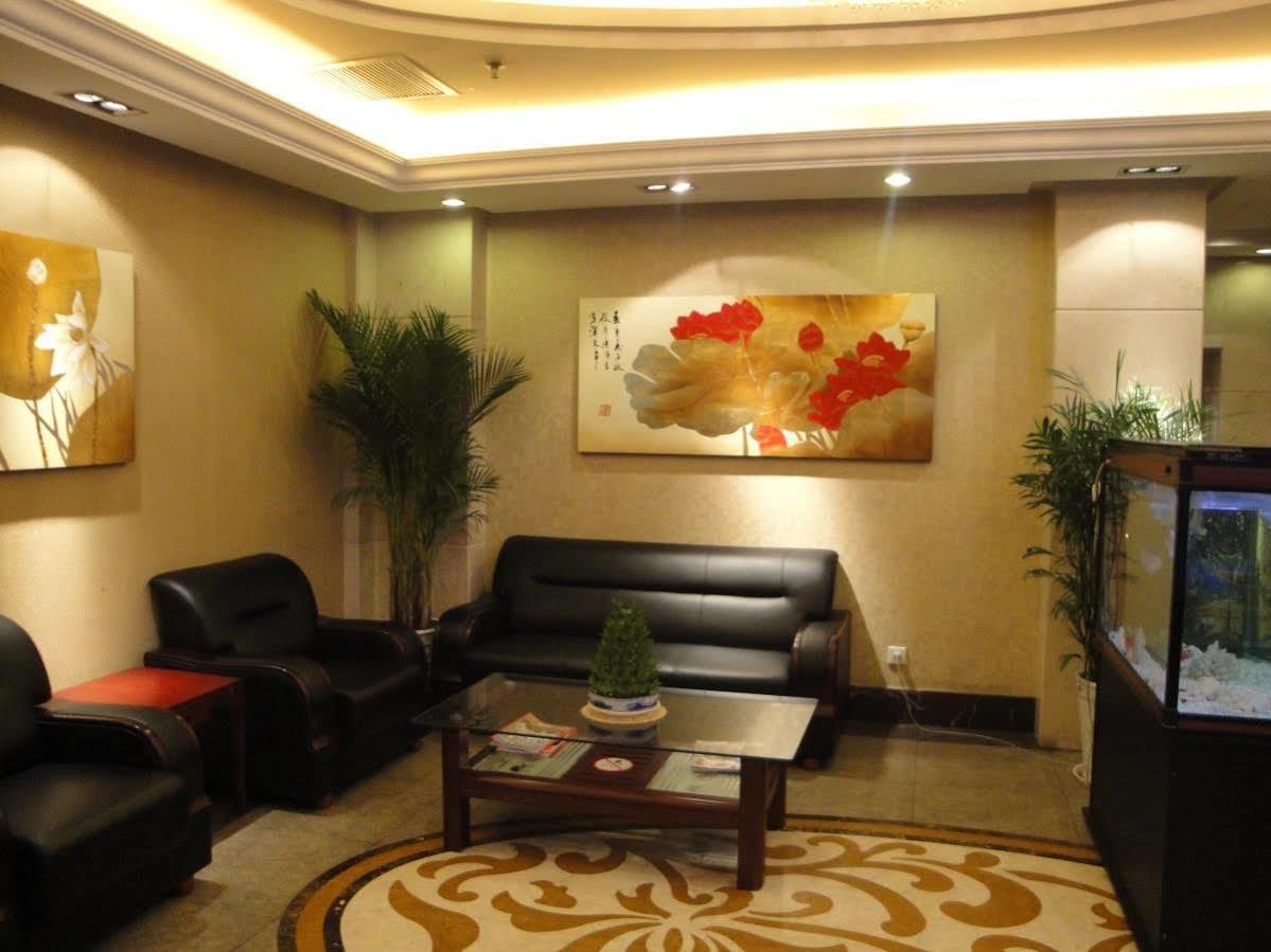 Overseas Chinese International Hotel Qingdao Eksteriør bilde